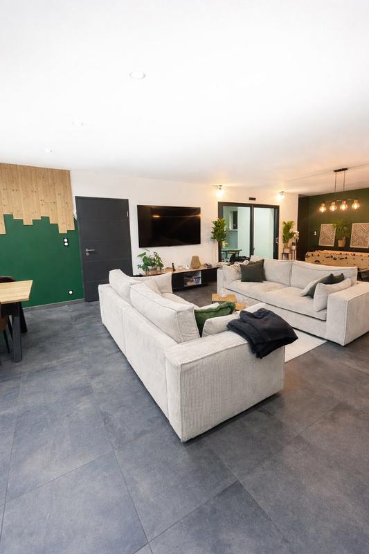 Maison - 140 m² - 5 pièces