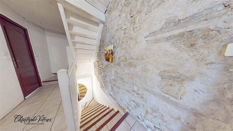 Maison - 167 m² - 6 pièces