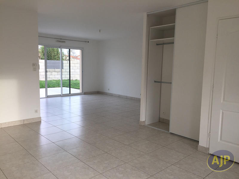 Maison - 92 m² - 4 pièces