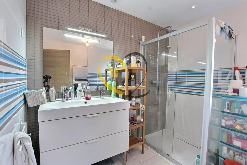 Maison - 147 m² - 6 pièces