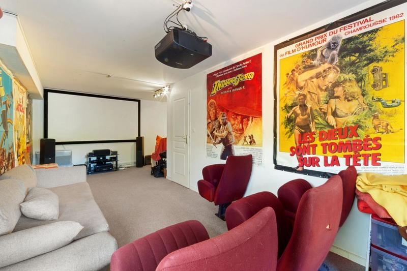 Maison - 224 m² - 7 pièces