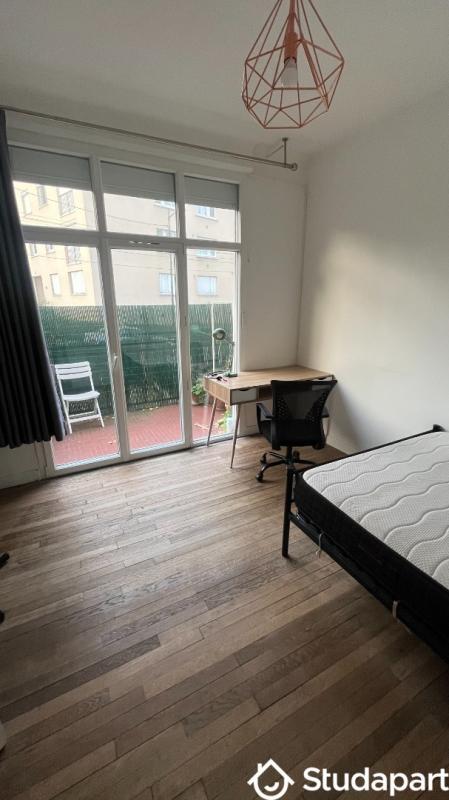 Chambre - 12 m² - 1 pièce