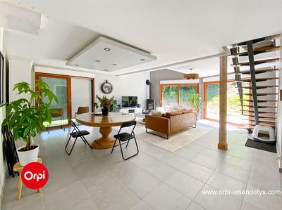 Maison - 143 m² - 6 pièces