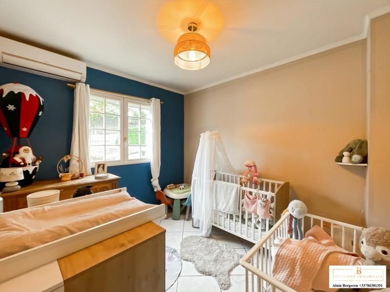 Maison - 98 m² - 4 pièces