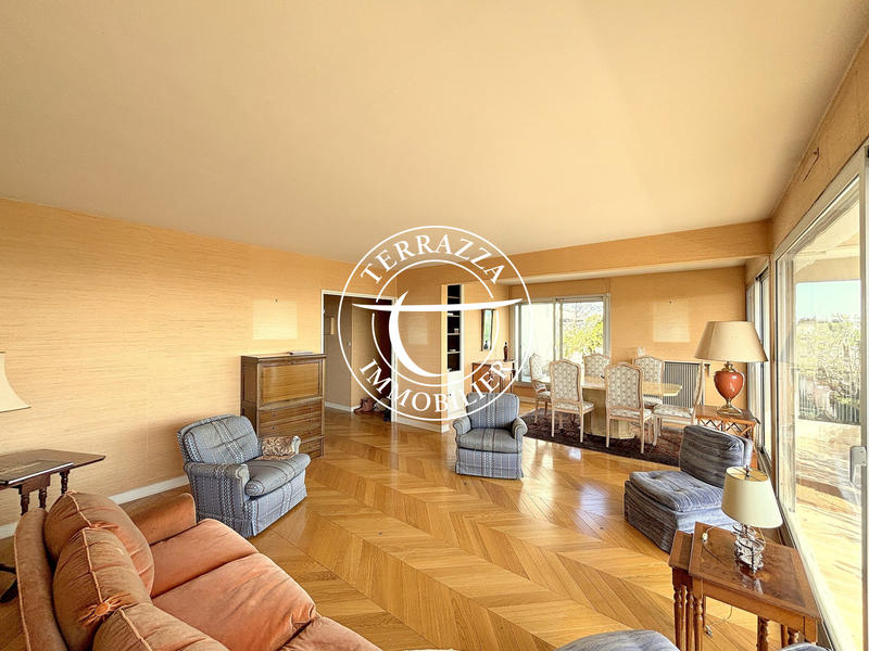 Appartement - 121 m² - 6 pièces