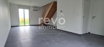 Maison - 98 m² - 5 pièces