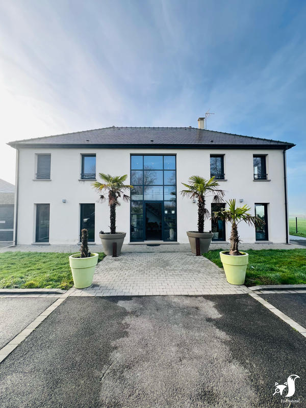 Maison - 255 m² - 7 pièces