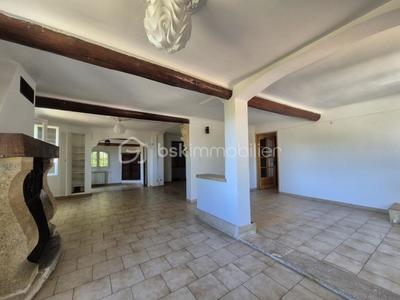 Maison traditionnelle - 172 m² - 7 pièces