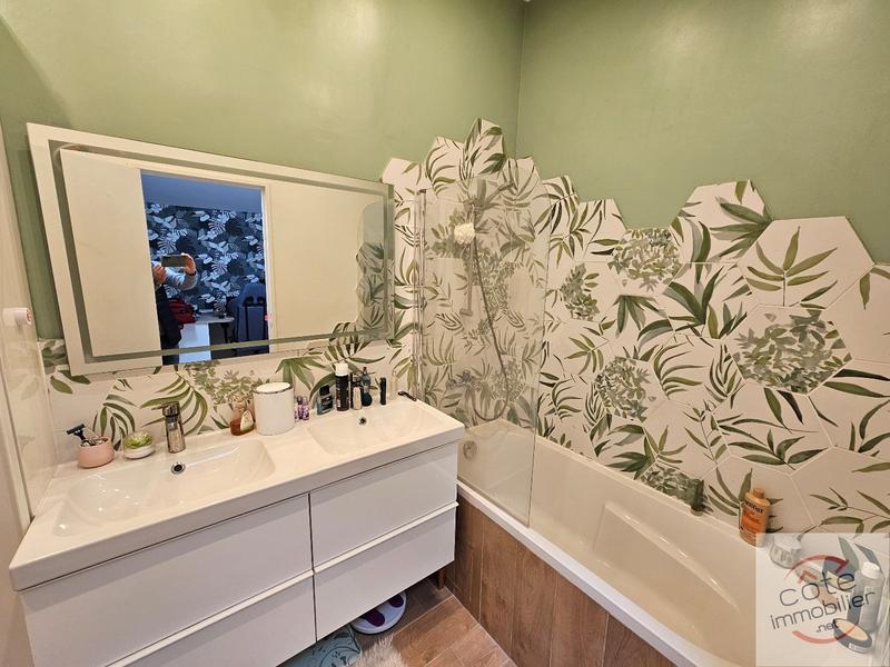 Appartement - 135 m² - 5 pièces