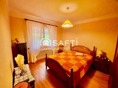 Maison - 150 m² - 8 pièces