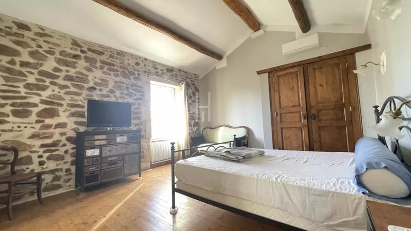 Mas - 195 m² - 9 pièces