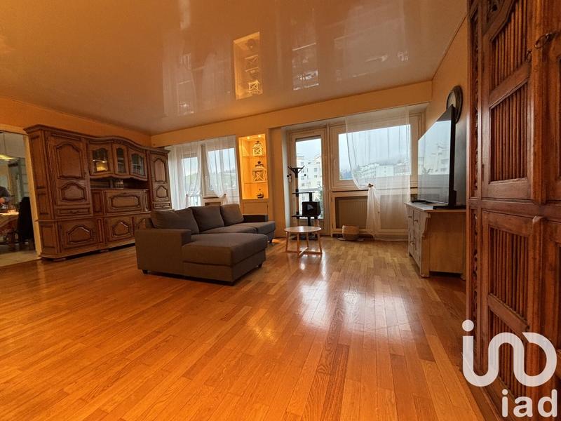 Appartement - 172 m² - 8 pièces