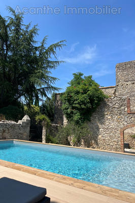 Maison - 430 m² - 10 pièces