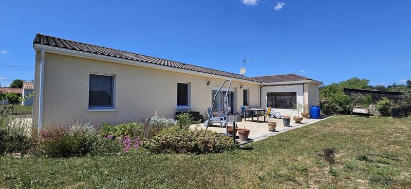 Maison - 99 m² - 4 pièces