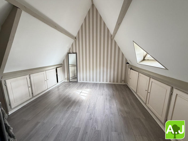 Maison - 175 m² - 8 pièces