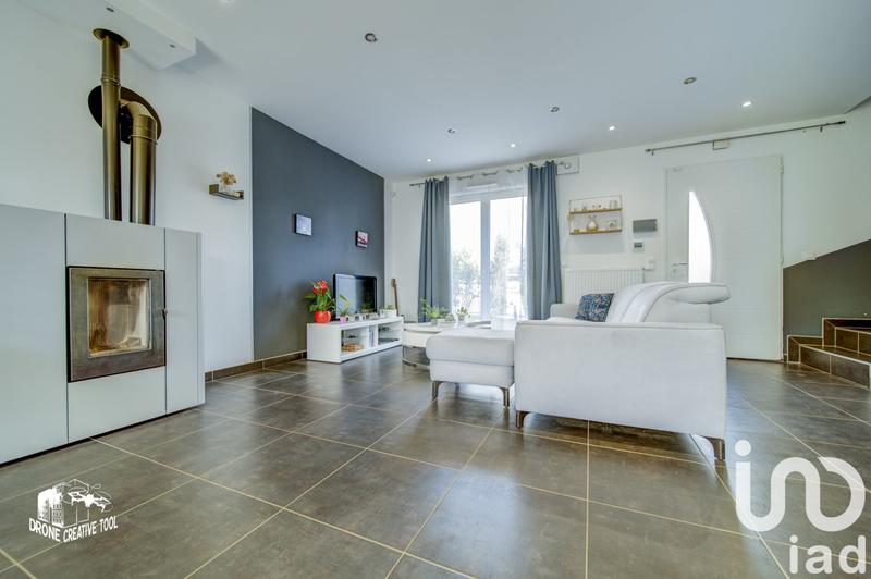 Maison - 93 m² - 5 pièces