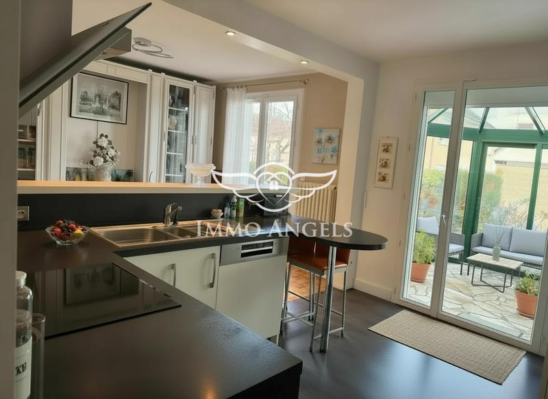 Maison - 79 m² - 5 pièces