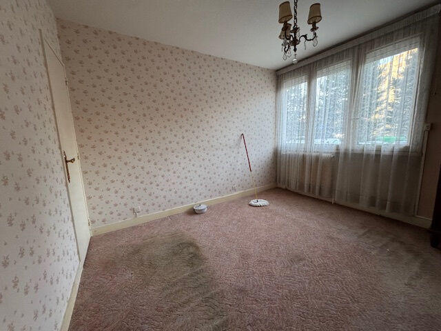 Appartement - 105 m² - 6 pièces