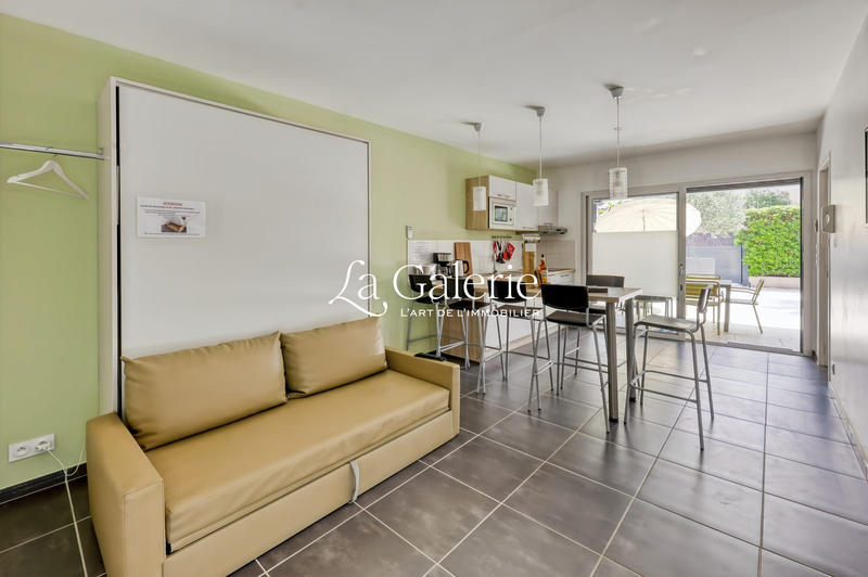 Appartement - 90 m² - 5 pièces