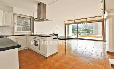 Appartement - 77 m² - 4 pièces