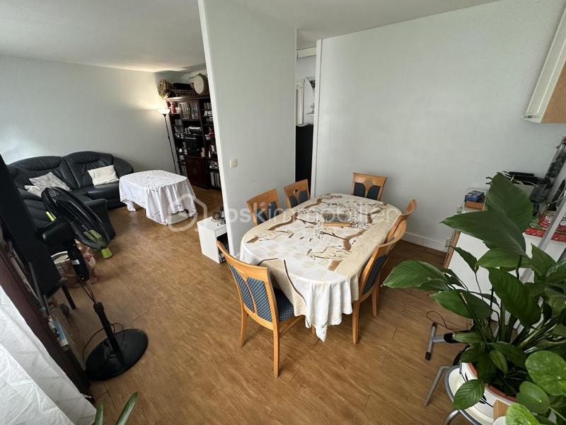 Appartement - 64 m² - 4 pièces