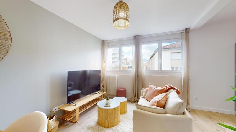 Appartement - 57 m² - 4 pièces