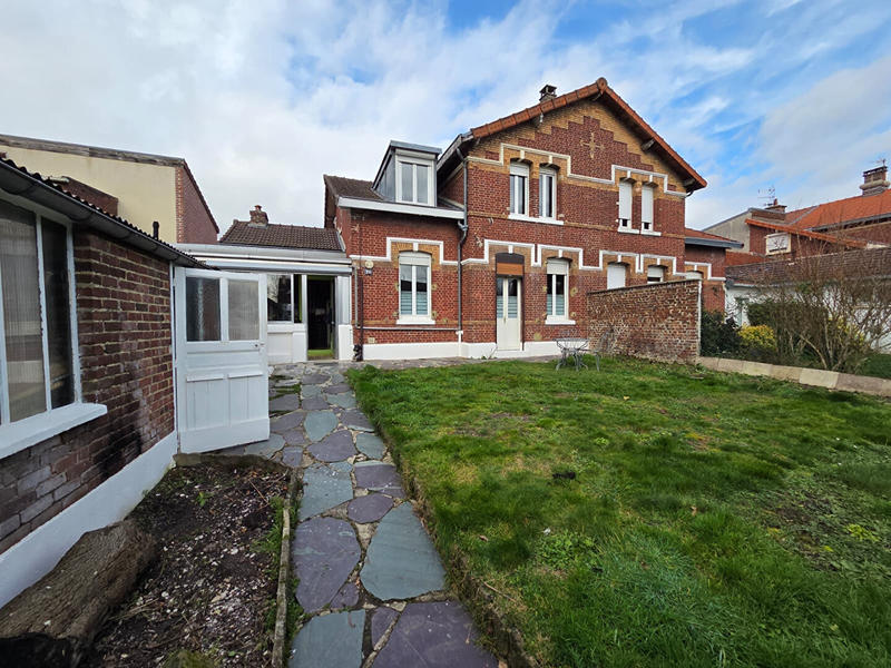 Maison - 80 m² - 4 pièces