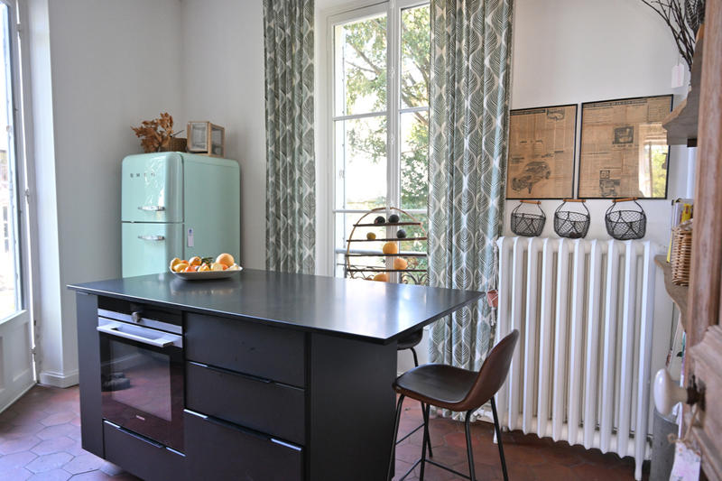 Propriété - 270 m² - 11 pièces