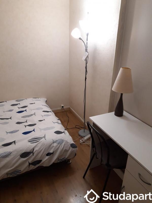 Chambre - 11 m² - 1 pièce