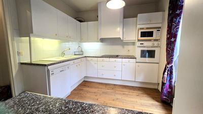 Maison - 384 m² - 11 pièces