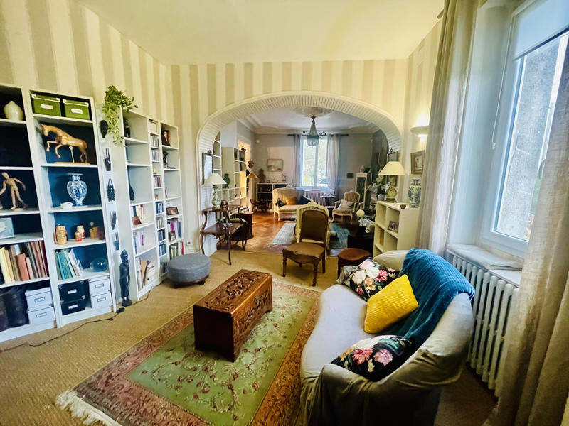 Maison - 523 m² - 22 pièces