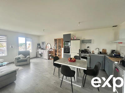 Maison - 137 m² - 7 pièces