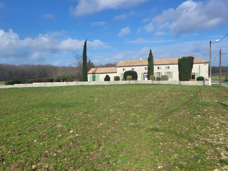 Maison - 298 m² - 7 pièces