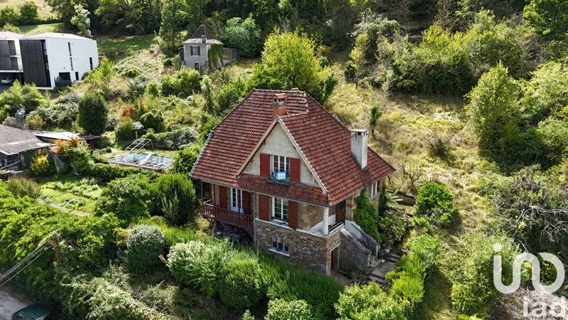 Maison - 102 m² - 5 pièces