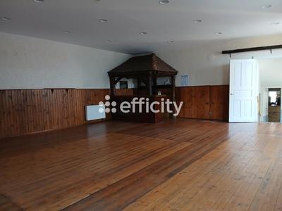 Maison - 388 m² - 10 pièces