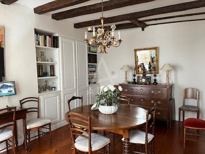 Maison de ville - 220 m² - 7 pièces