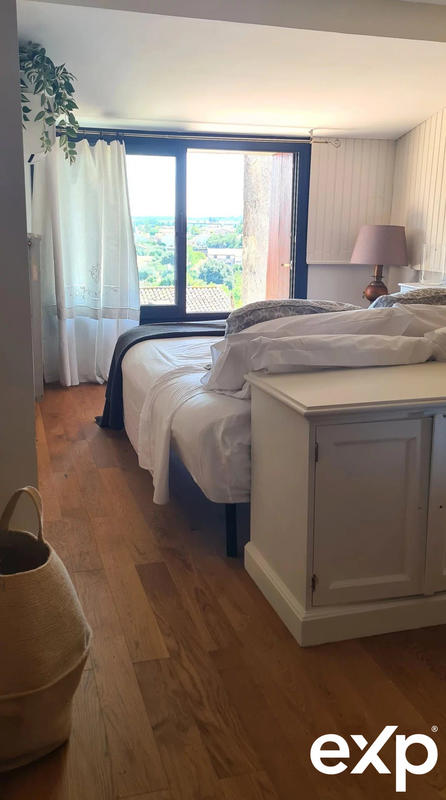 Maison ancienne - 185 m² - 8 pièces