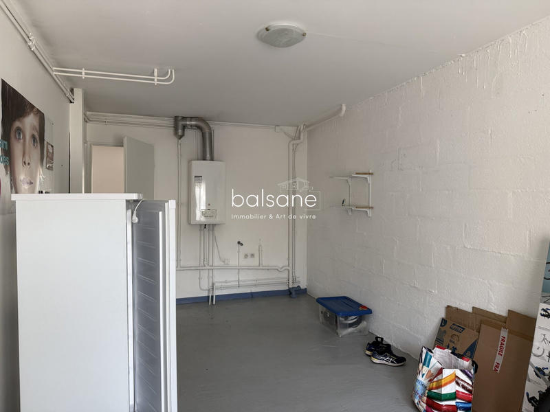 Maison - 96 m² - 6 pièces