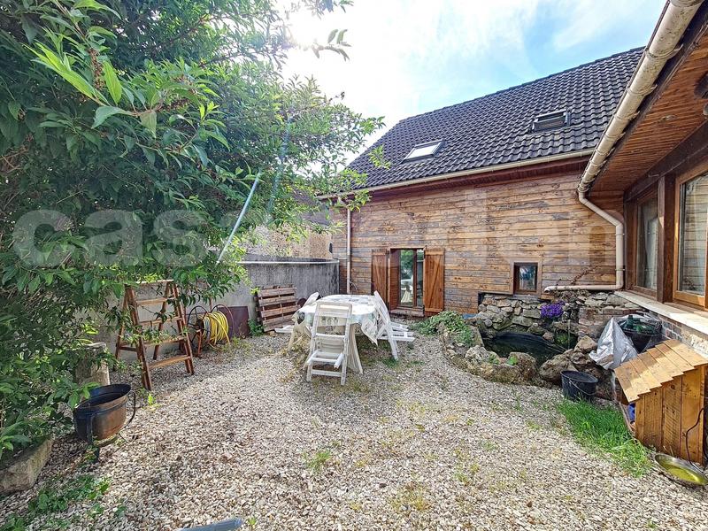 Maison - 270 m² - 7 pièces