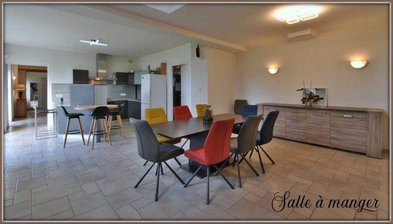 Longère - 219 m² - 6 pièces