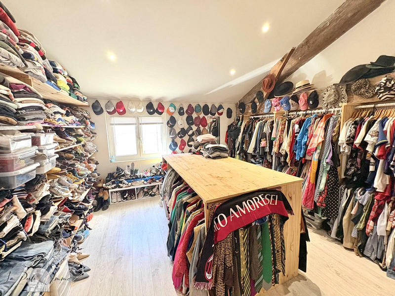 Mas - 210 m² - 5 pièces