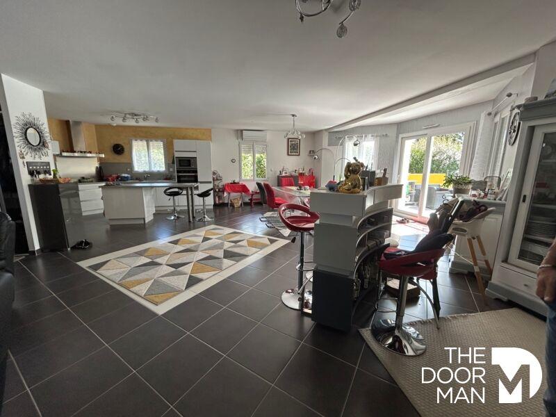 Maison - 136 m² - 5 pièces