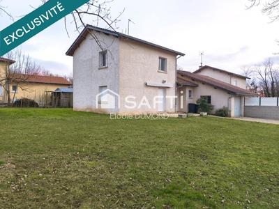 Maison de village - 100 m² - 4 pièces