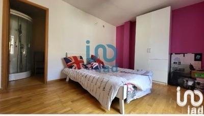 Maison - 221 m² - 6 pièces