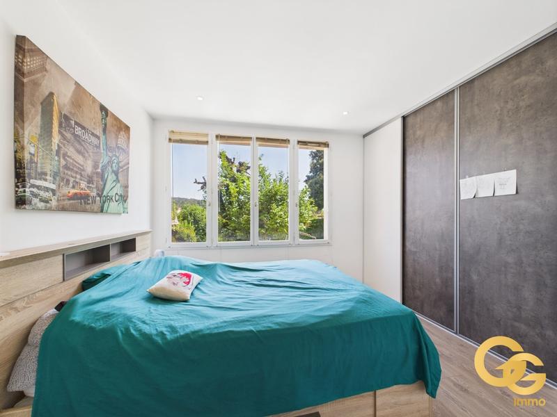 Maison - 194 m² - 7 pièces