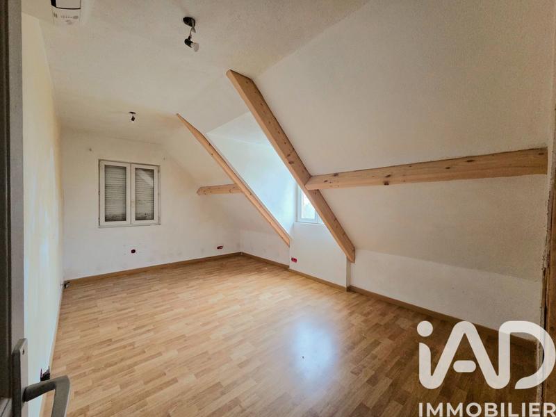 Maison - 93 m² - 5 pièces