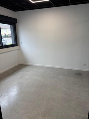 Local d'activité / Entrepôt - 85 m²