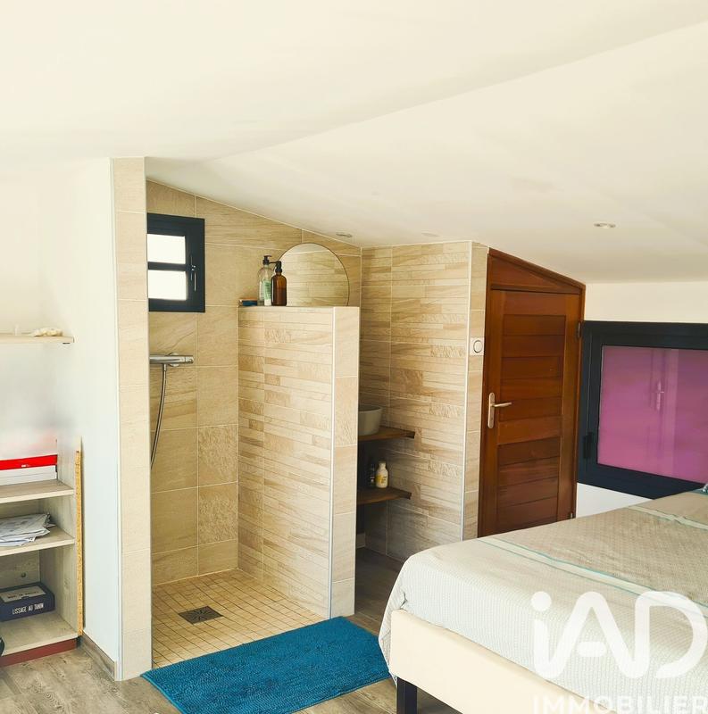 Maison - 208 m² - 6 pièces