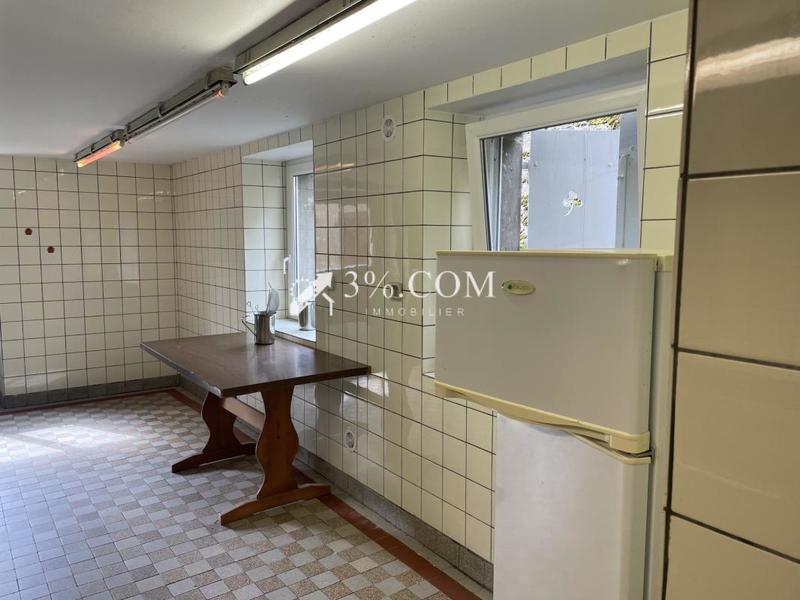 Maison - 630 m² - 25 pièces