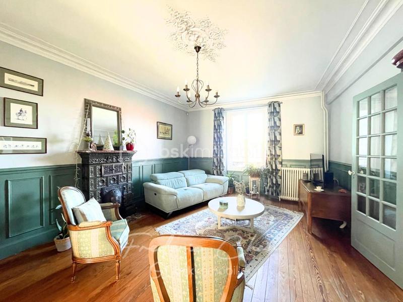 Maison de village - 218 m² - 7 pièces